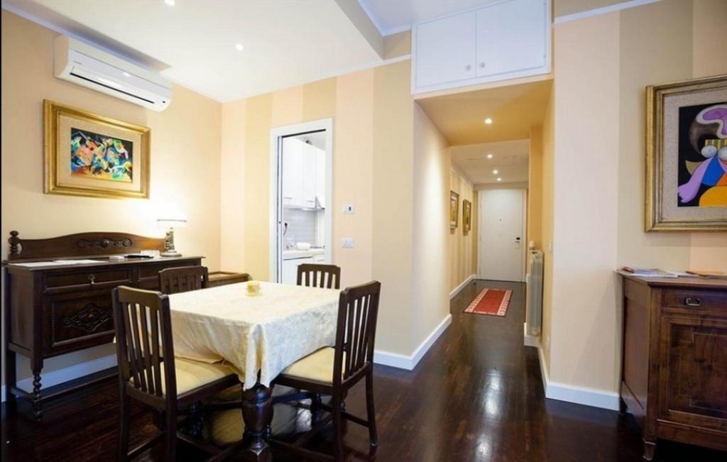 Longhi Holidays House