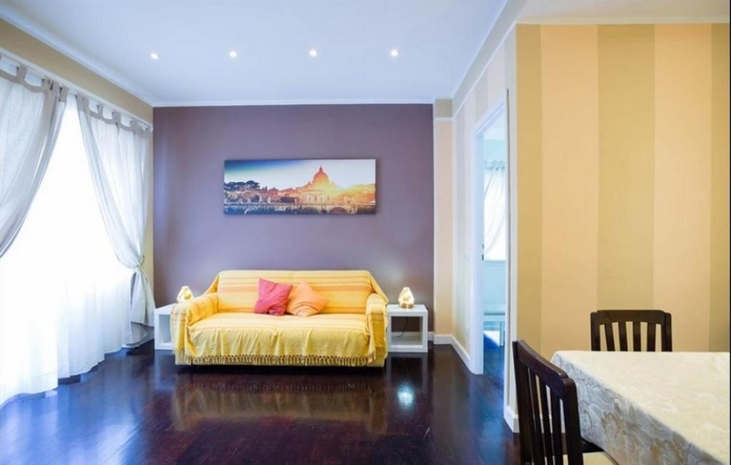 Longhi Holidays House